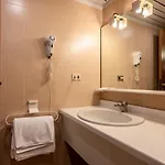 Universo-3 By Interhome