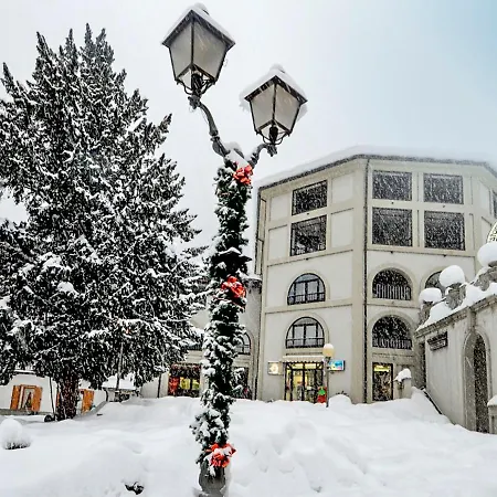 Universo-3 By Interhome