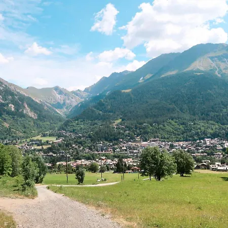 Universo-3 By Interhome *