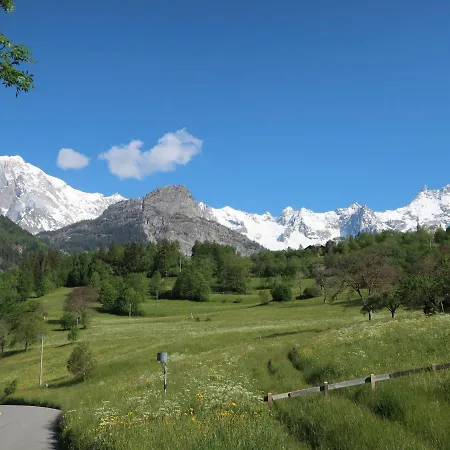 Universo-3 By Interhome *